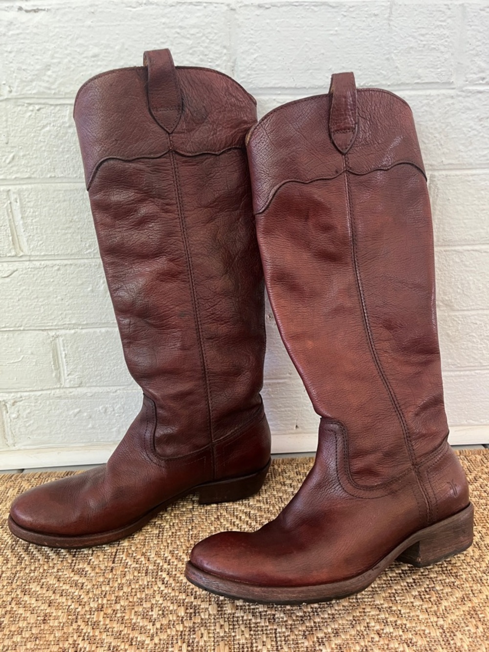 Women's Frye Carson Lug Leather Riding Boots (Size 7)